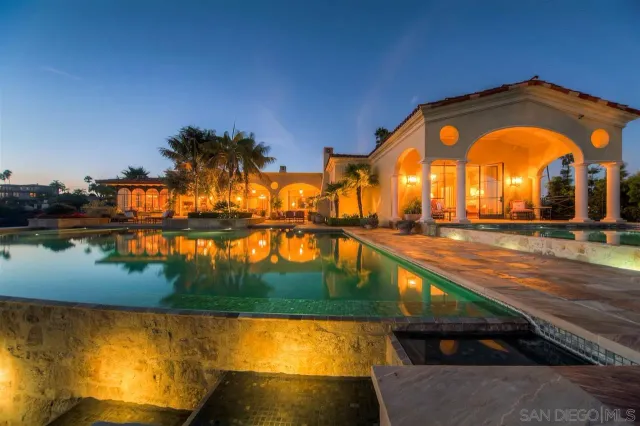 a view of a basketball court