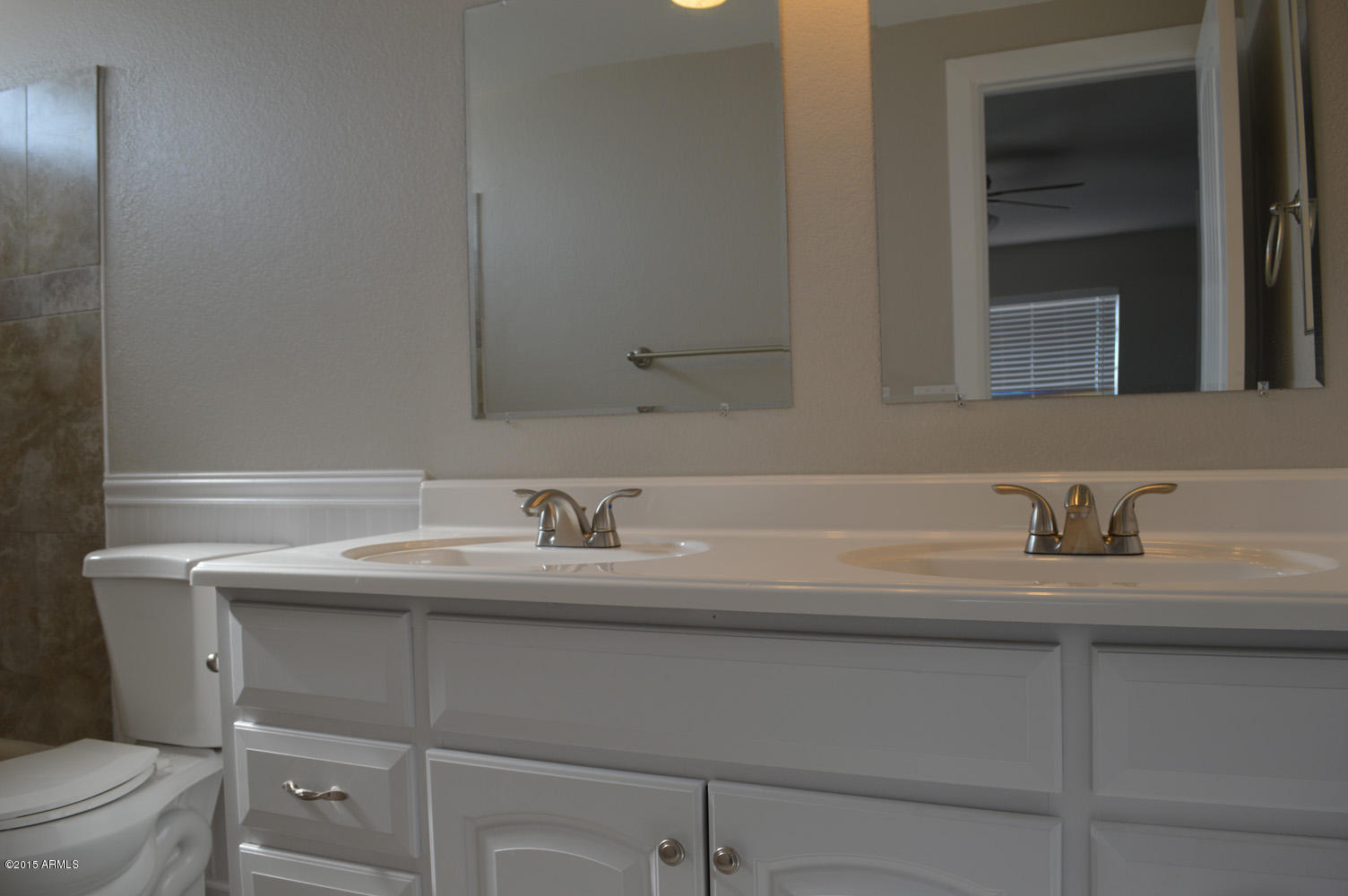 9402 East Fenimore Road Mesa, AZ 85207 - Photo 8 of 45 dual master sinks