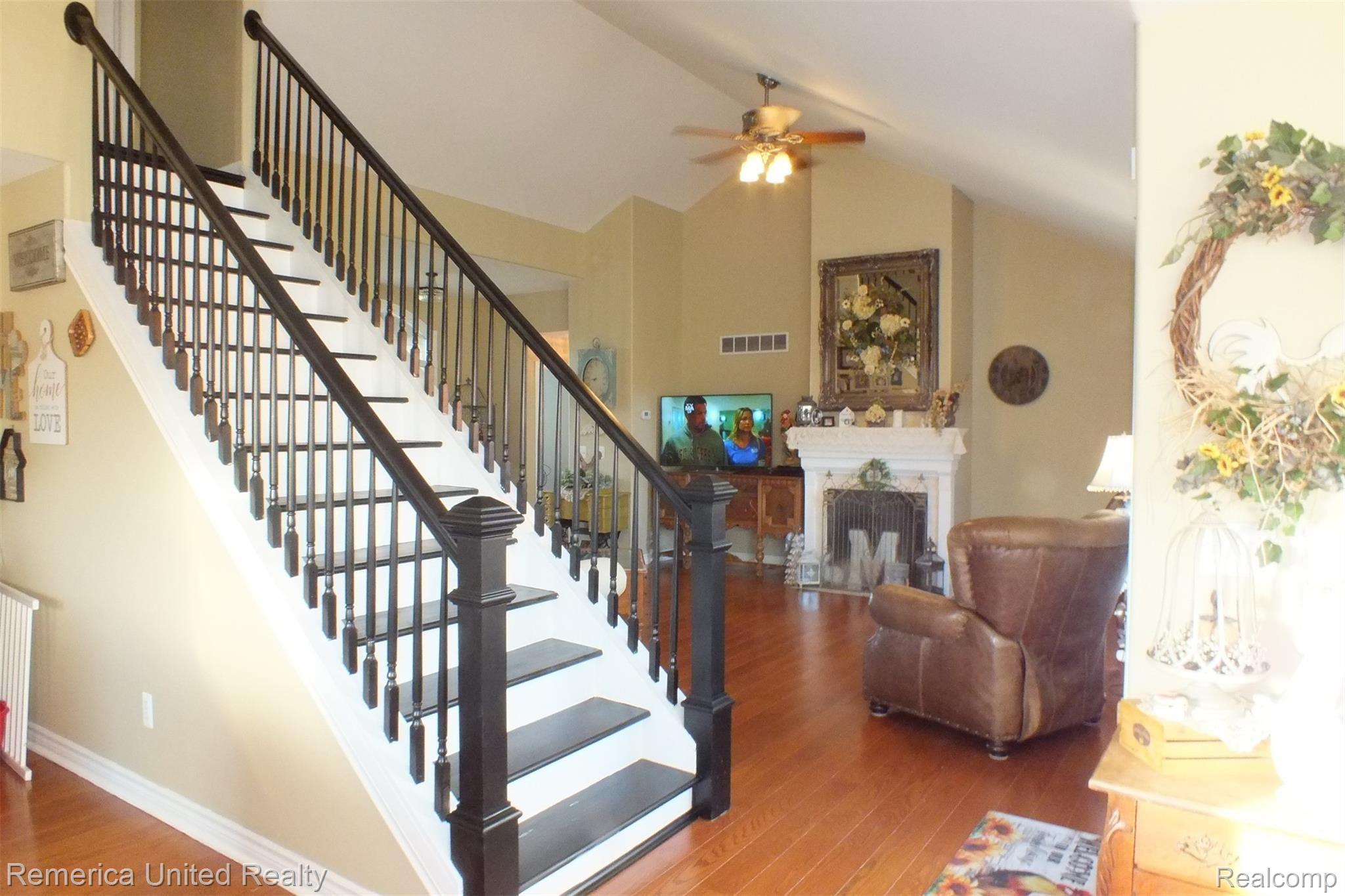 3721 Chase Lake Road Howell, MI 48855 - Photo 12 of 31 DSCF7113.JPG