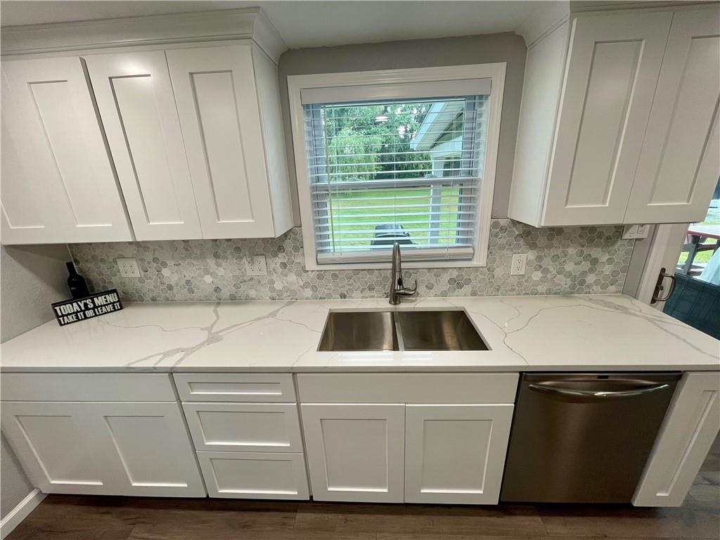 2704 Ridge Road Jefferson Hills, PA 15332 - Photo 7 of 25 Gallery Image 7