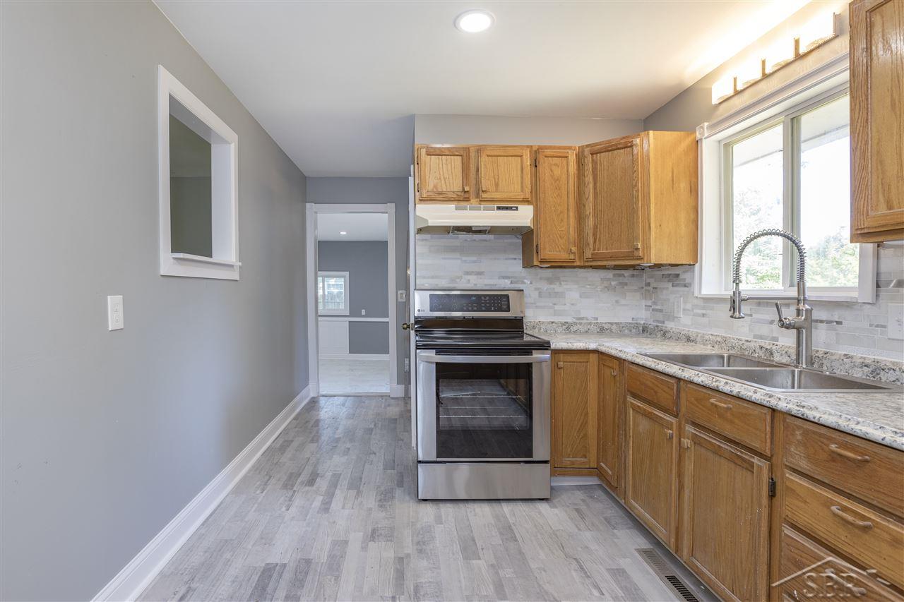 12251 Dice Road Freeland, MI 48623 - Photo 20 of 32