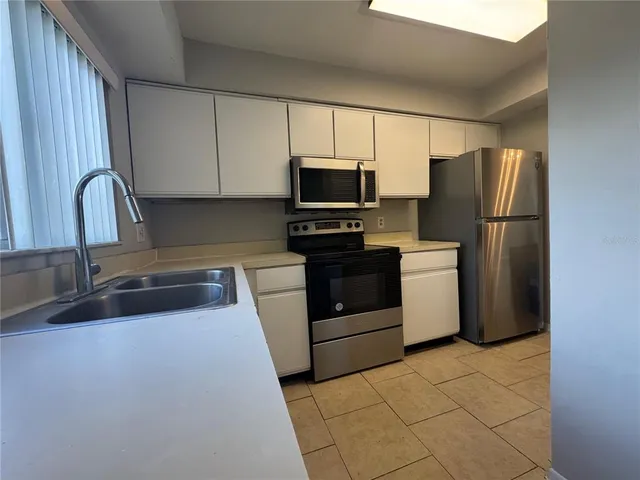 $799,990 | 206 Watts Lane, Kissimmee, FL 34743