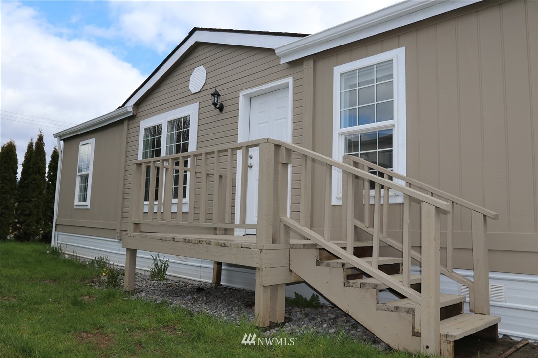 109 Halliday Road, Unit 3 Centralia, WA 98531 - Photo 2 of 25 Gallery Image 2