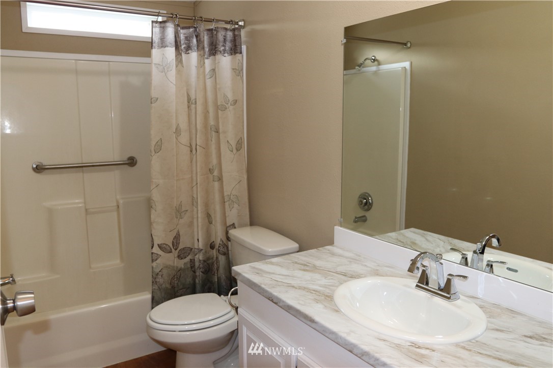 109 Halliday Road, Unit 3 Centralia, WA 98531 - Photo 16 of 25 Gallery Image 16