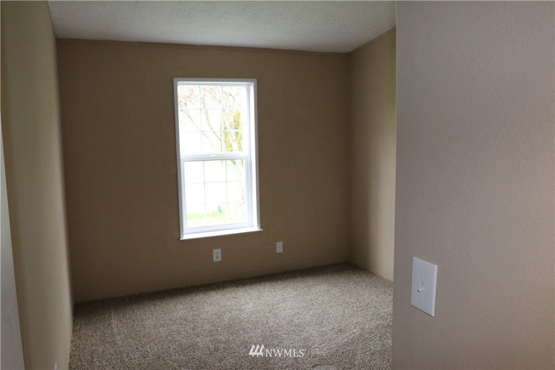 109 Halliday Road, Unit 3 Centralia, WA 98531 - Photo 17 of 25 Gallery Image 17