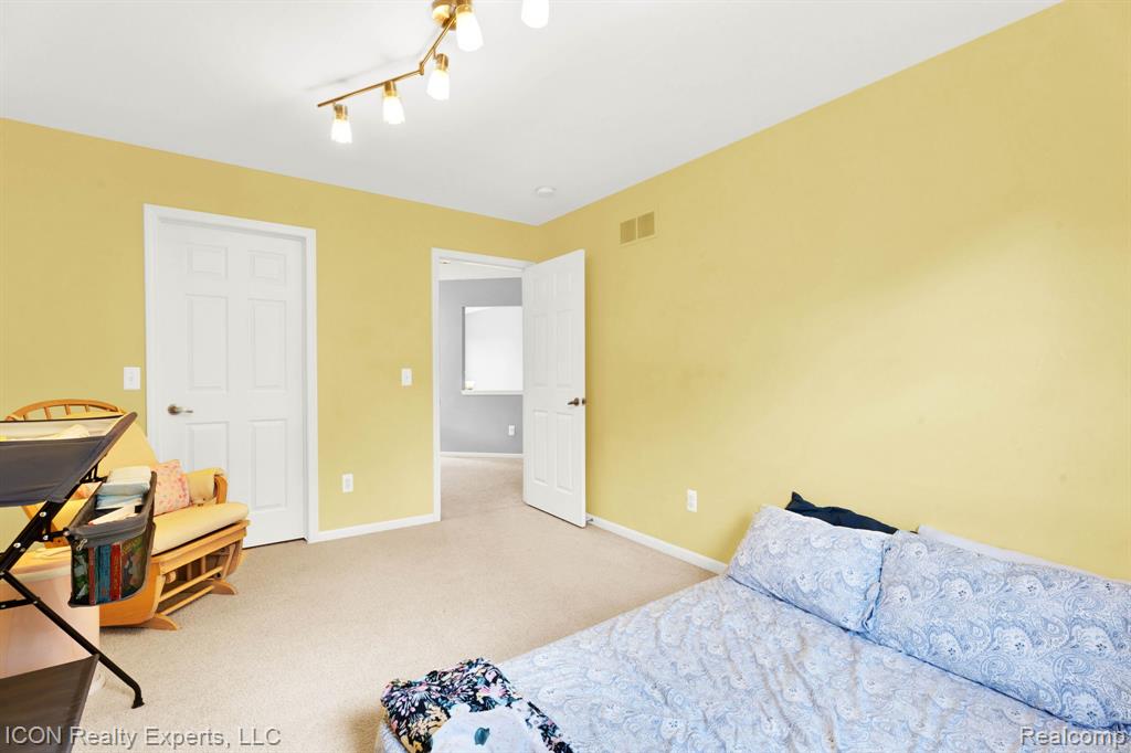 3753 Everett Drive Rochester, MI 48307 - Photo 41 of 82
