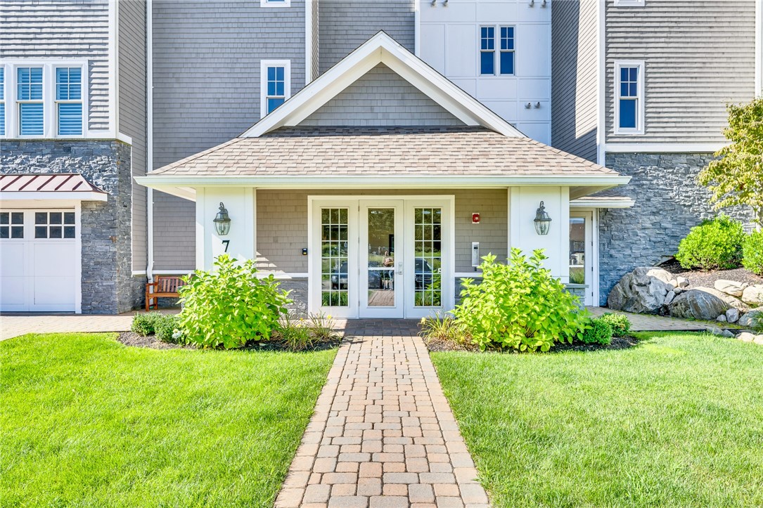 7 Compass Way, Unit D101 Westerly, RI 02891 - Photo 2 of 34