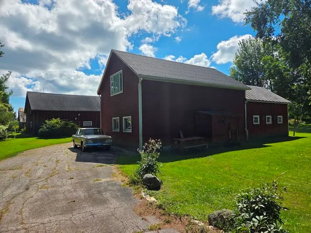 $770,000 | 4503 Carstens Lake Road, Newton, WI 54220