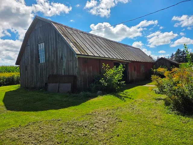 $770,000 | 4503 Carstens Lake Road, Newton, WI 54220