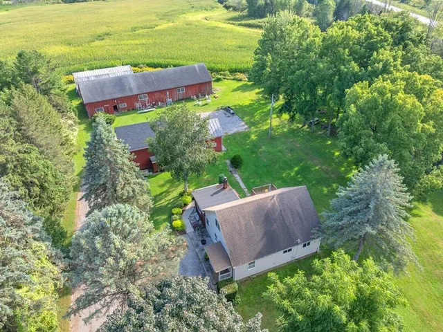 $770,000 | 4503 Carstens Lake Road, Newton, WI 54220