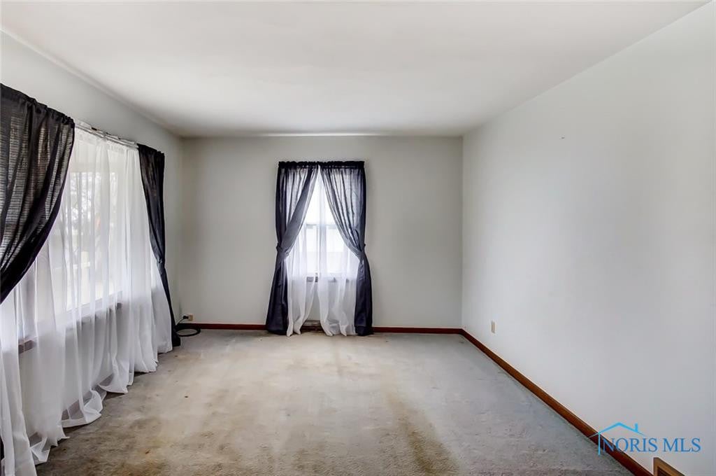 33 South Stadium Road Oregon, OH 43616 - Photo 8 of 33 Gallery Image 8
