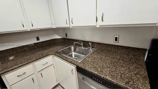 $1,750 | 10741 Cleary Boulevard, Unit 204, Plantation, FL 33324