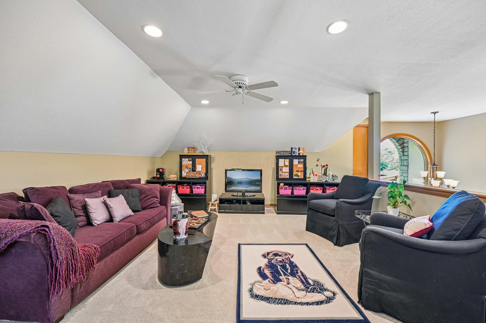 8310 Dublin Road Delaware, OH 43015 - Photo 27 of 62 Loft Seating Area