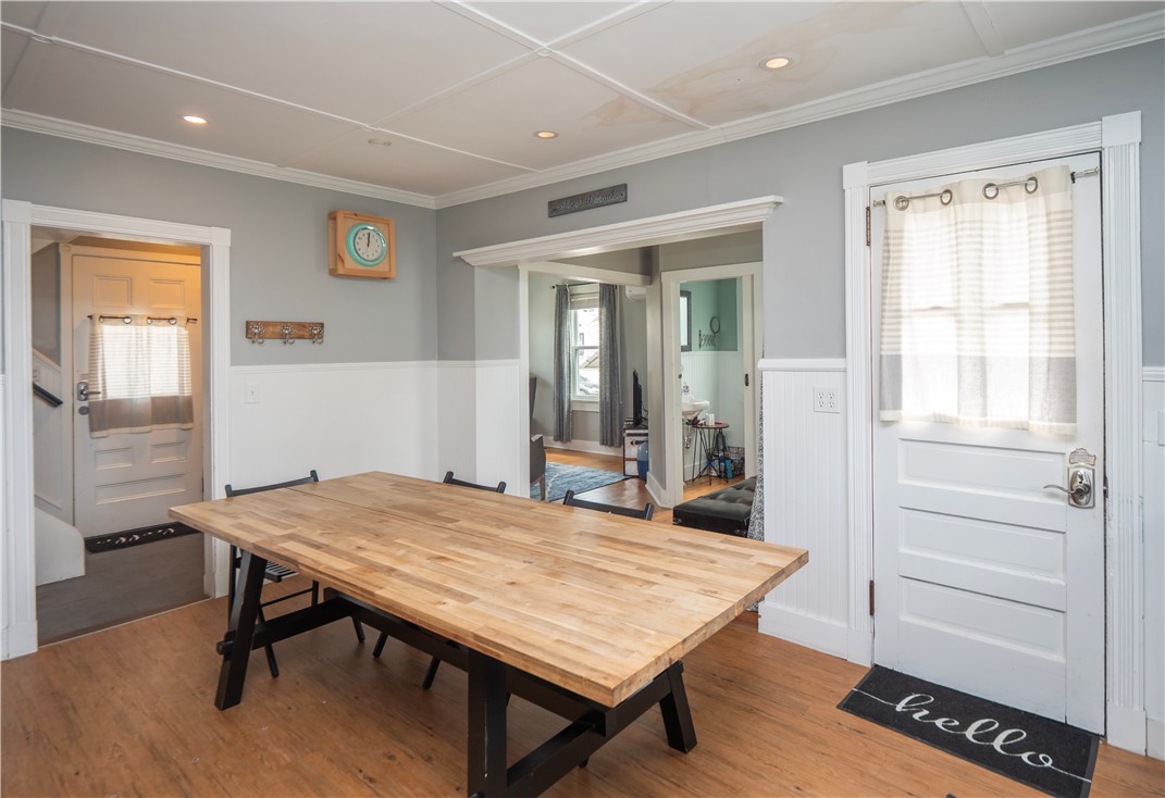 29 Anthony Street Newport, RI 02840 - Photo 5 of 29