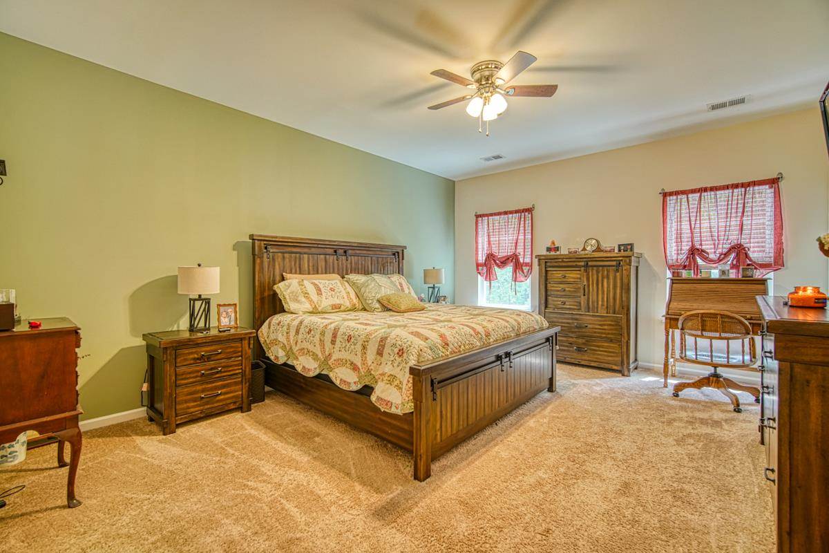 215 Castleton Circle Boiling Springs, SC 29316 - Photo 14 of 36