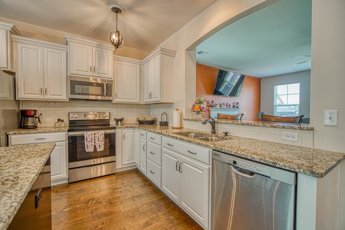 215 Castleton Circle Boiling Springs, SC 29316 - Photo 9 of 36