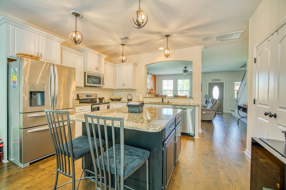 215 Castleton Circle Boiling Springs, SC 29316 - Photo 10 of 36