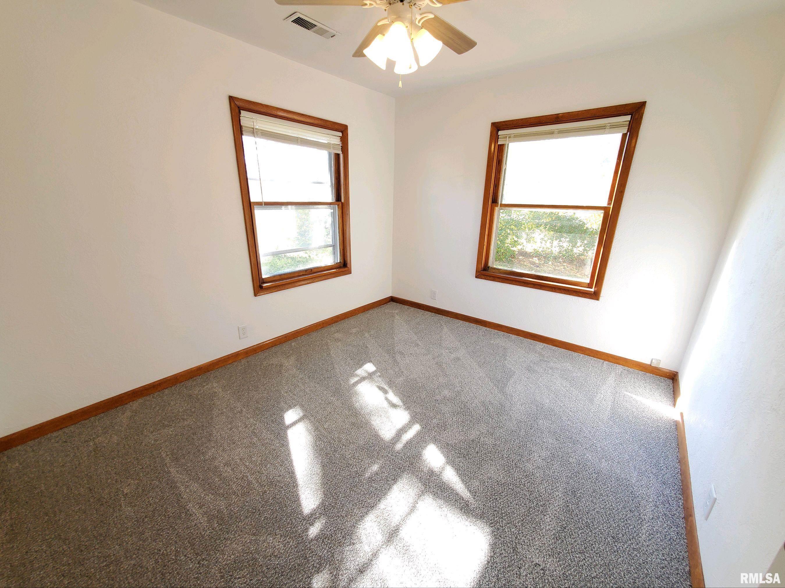 14108 Townline Road Pekin, IL 61554 - Photo 13 of 28