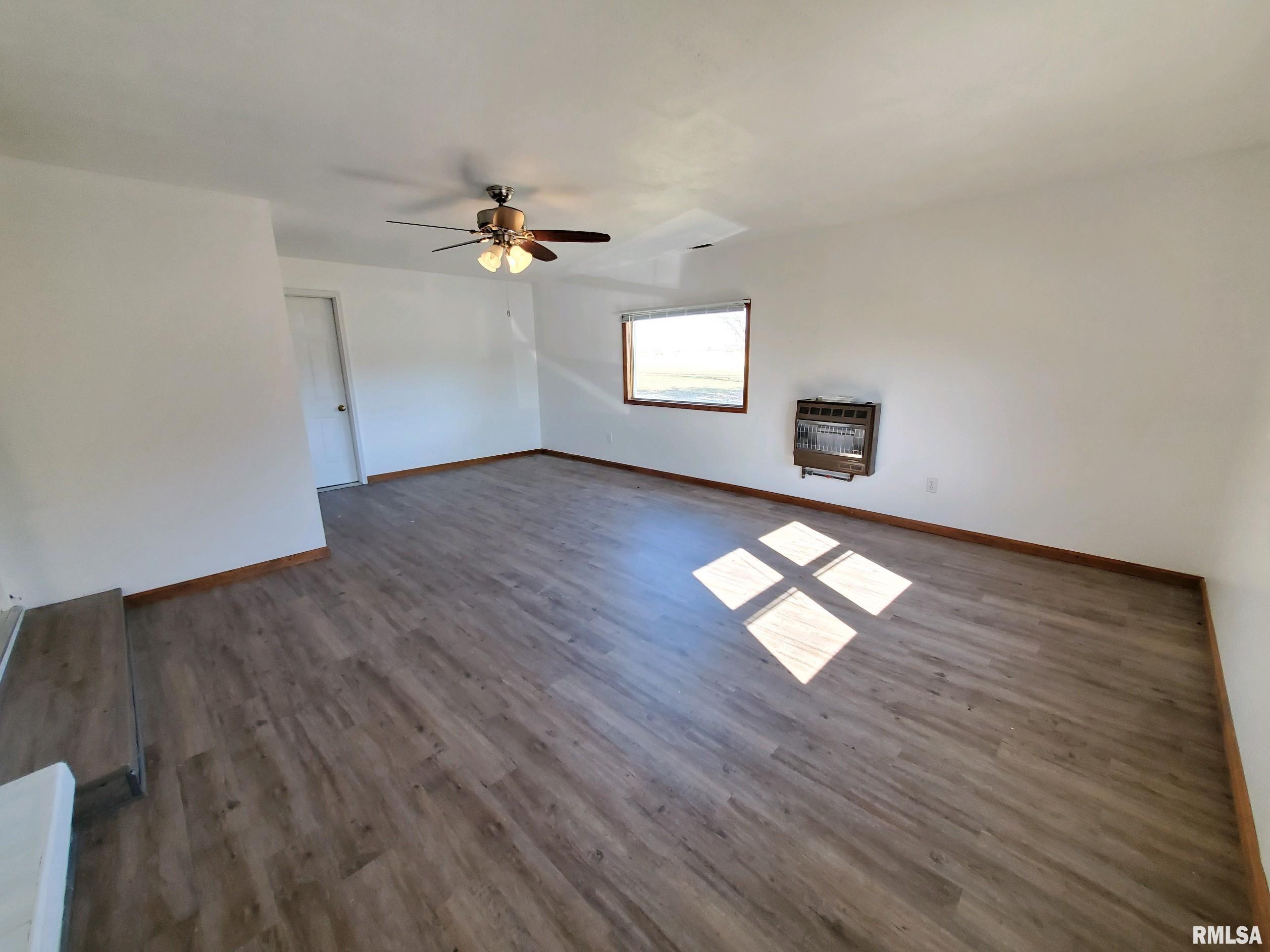 14108 Townline Road Pekin, IL 61554 - Photo 8 of 28