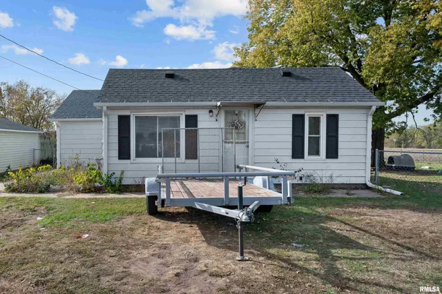 $75,000 | 1555 7th Avenue, Camanche, IA 52730
