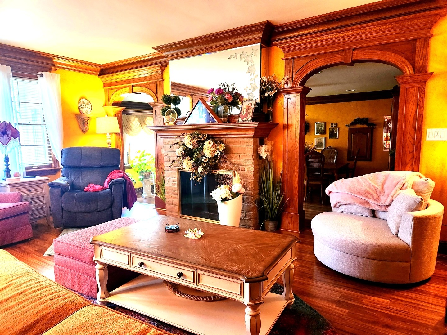 1095 South Prospect Avenue Elmhurst, IL 60126 - Photo 9 of 54 a room with furniture and a large window