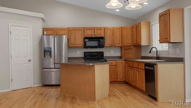 $439,900 | 19 Millers Court, O'Fallon, MO 63366