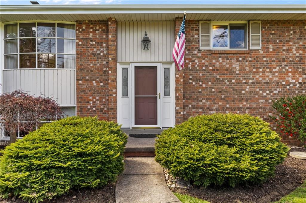 1223 Silver Lane McKees Rocks, PA 15136 - Photo 3 of 50 Gallery Image 3