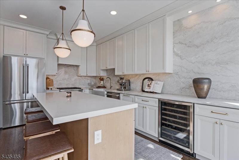 41 Chestnut Court Cedar Grove, NJ 07009 - Photo 5 of 18