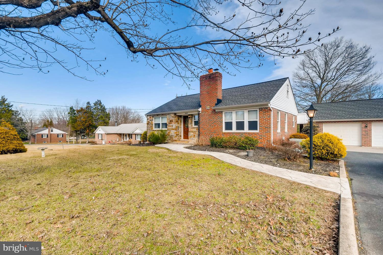 10403 Vincent Road White Marsh, MD 21162 - Photo 2 of 27 Brick/stone rancher w/detached 2 car garage