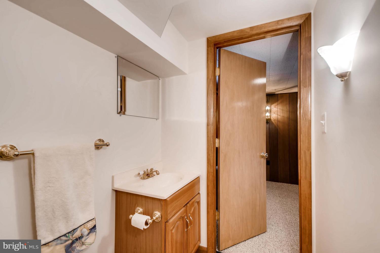 10403 Vincent Road White Marsh, MD 21162 - Photo 20 of 27 1/2 bath in basement