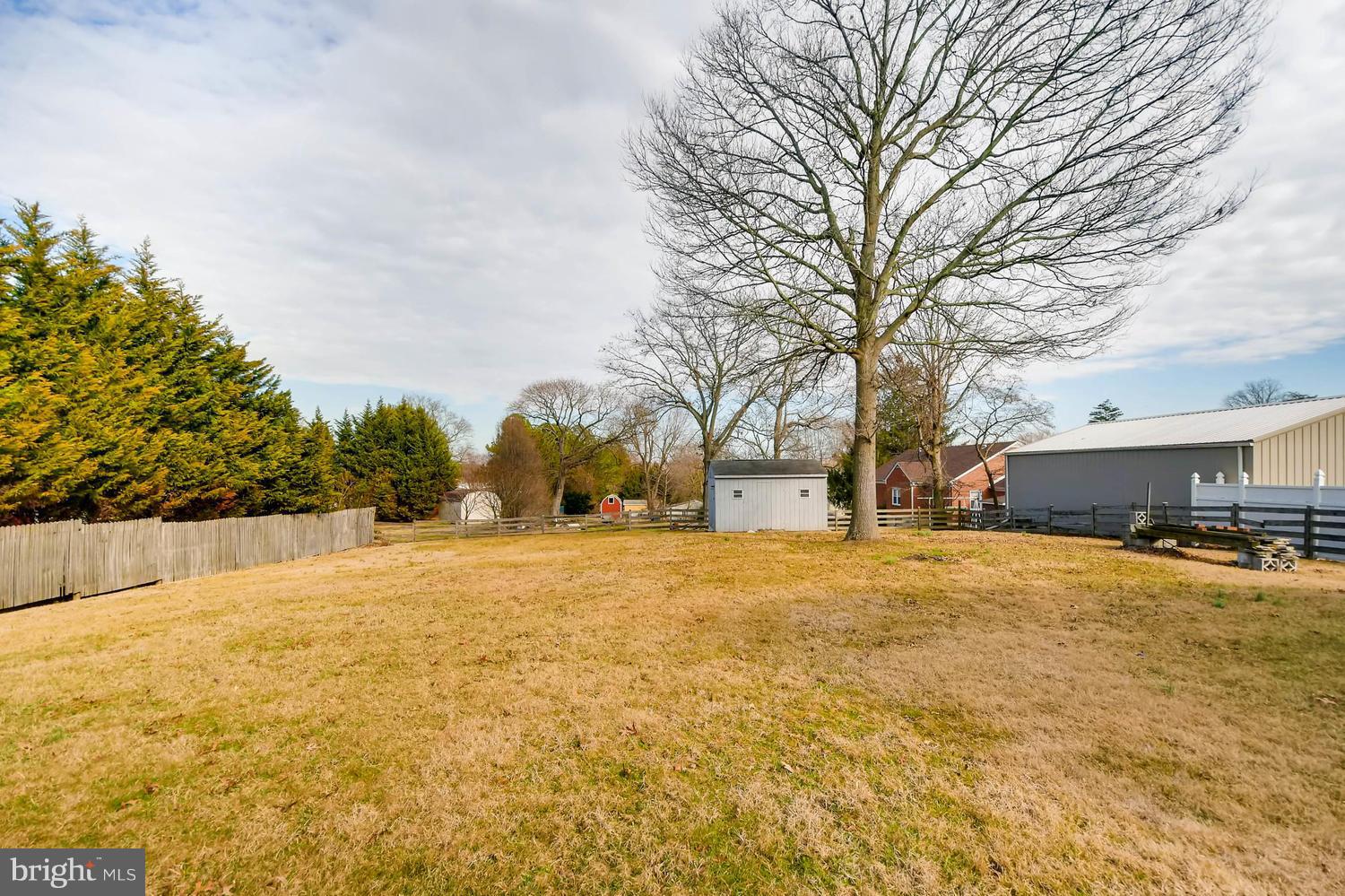 10403 Vincent Road White Marsh, MD 21162 - Photo 22 of 27 Large fenced yard