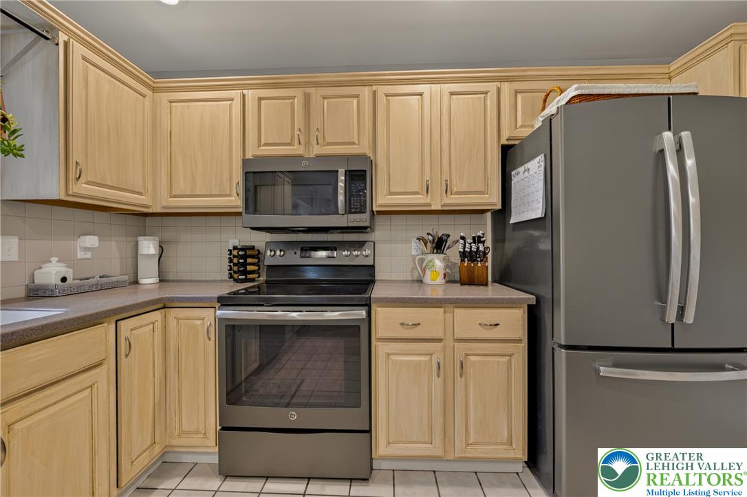 1601 Mitman Road Easton, PA 18040 - Photo 17 of 65
