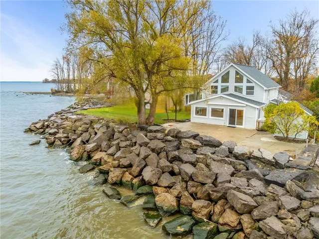 $399,900 | 72 Lakeshore Drive, Greece, NY 14468