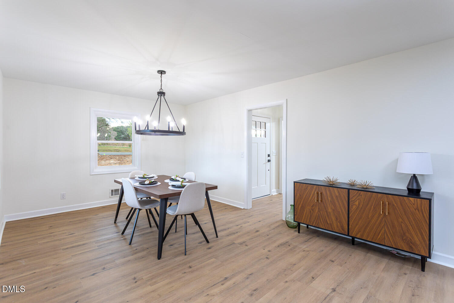 194 Furney Pearce Road Zebulon, NC 27597 - Photo 13 of 40 Dining Area