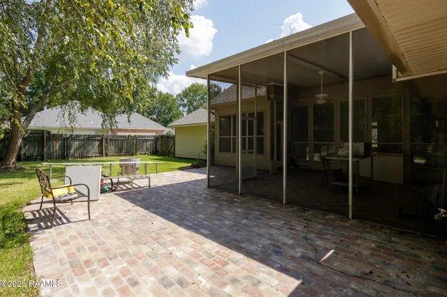 $370,000 | 550 Buttonwillow Court, Mandeville, LA 70448