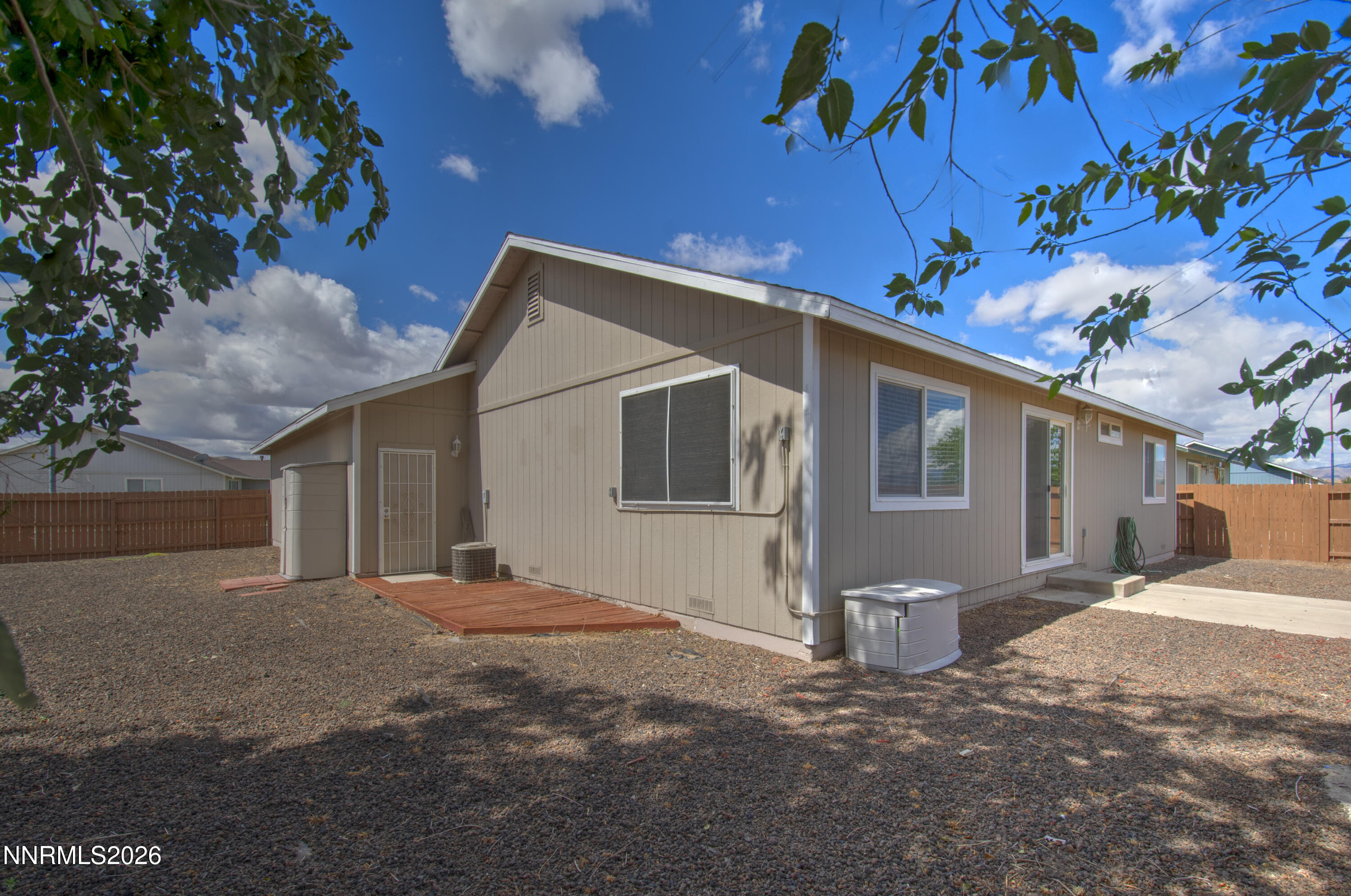 270 Emigrant Way Fernley, NV 89408 - Photo 18 of 29 Emigrant29