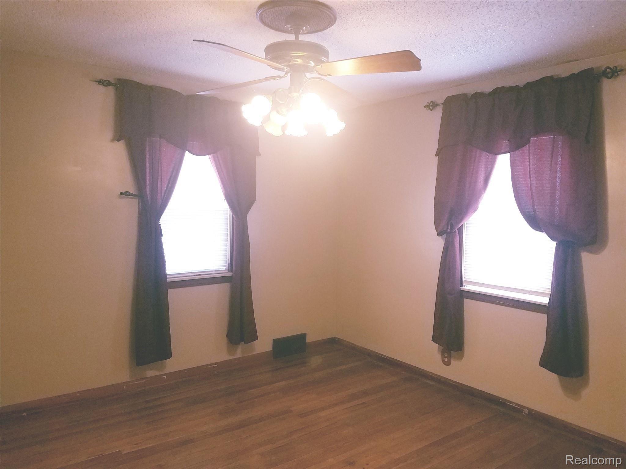 6391 Weyer Road Imlay City, MI 48444 - Photo 8 of 9 20190213_182742.jpg