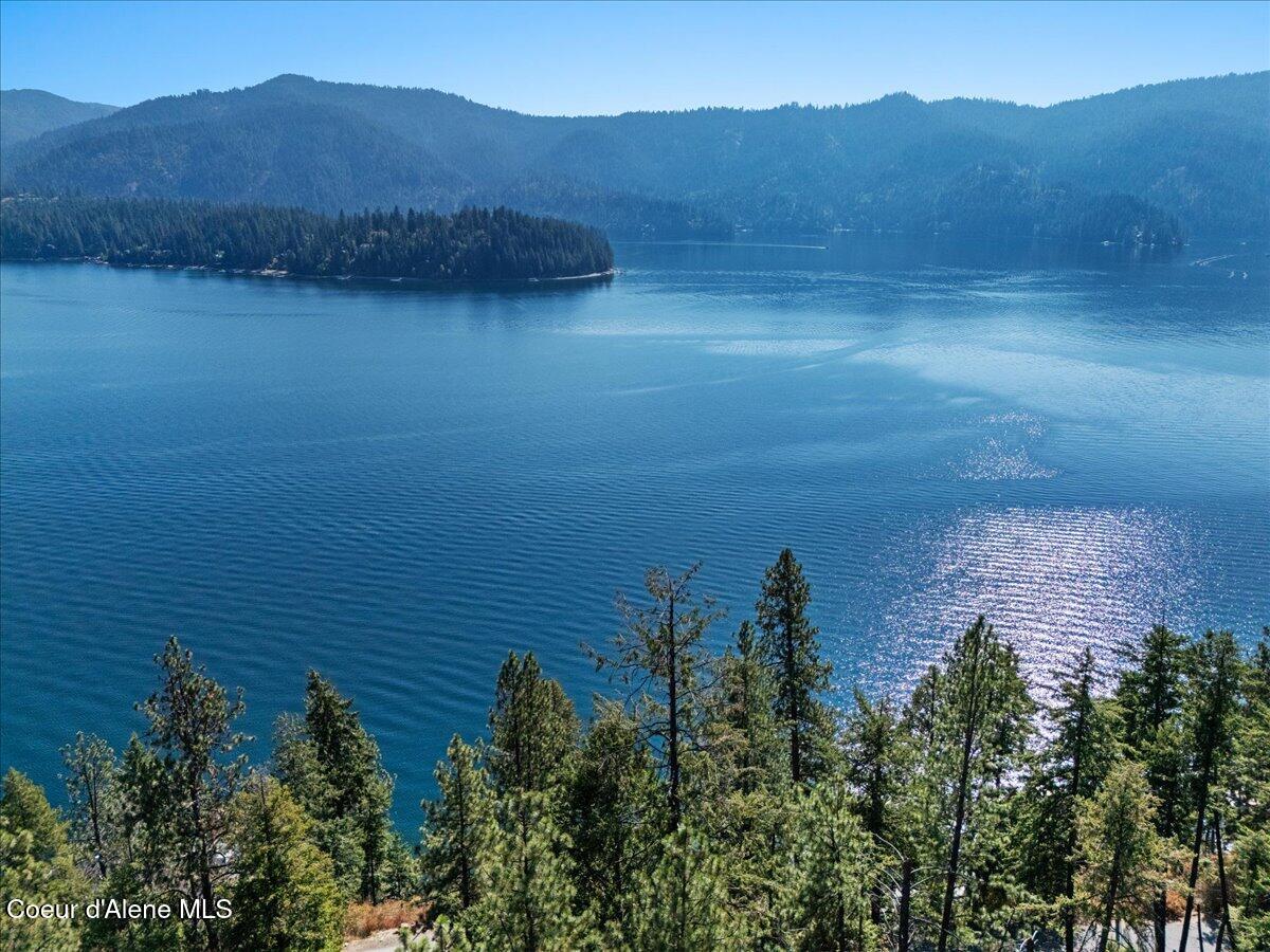 06-5636 E Waverly Loop