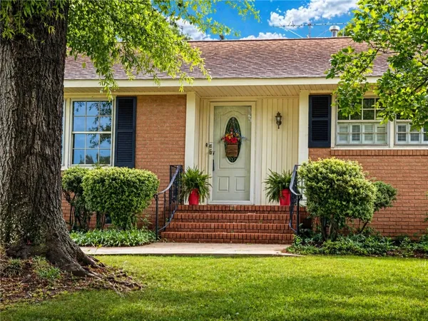 $274,900 | 611 Heyward Road, Anderson, SC 29621