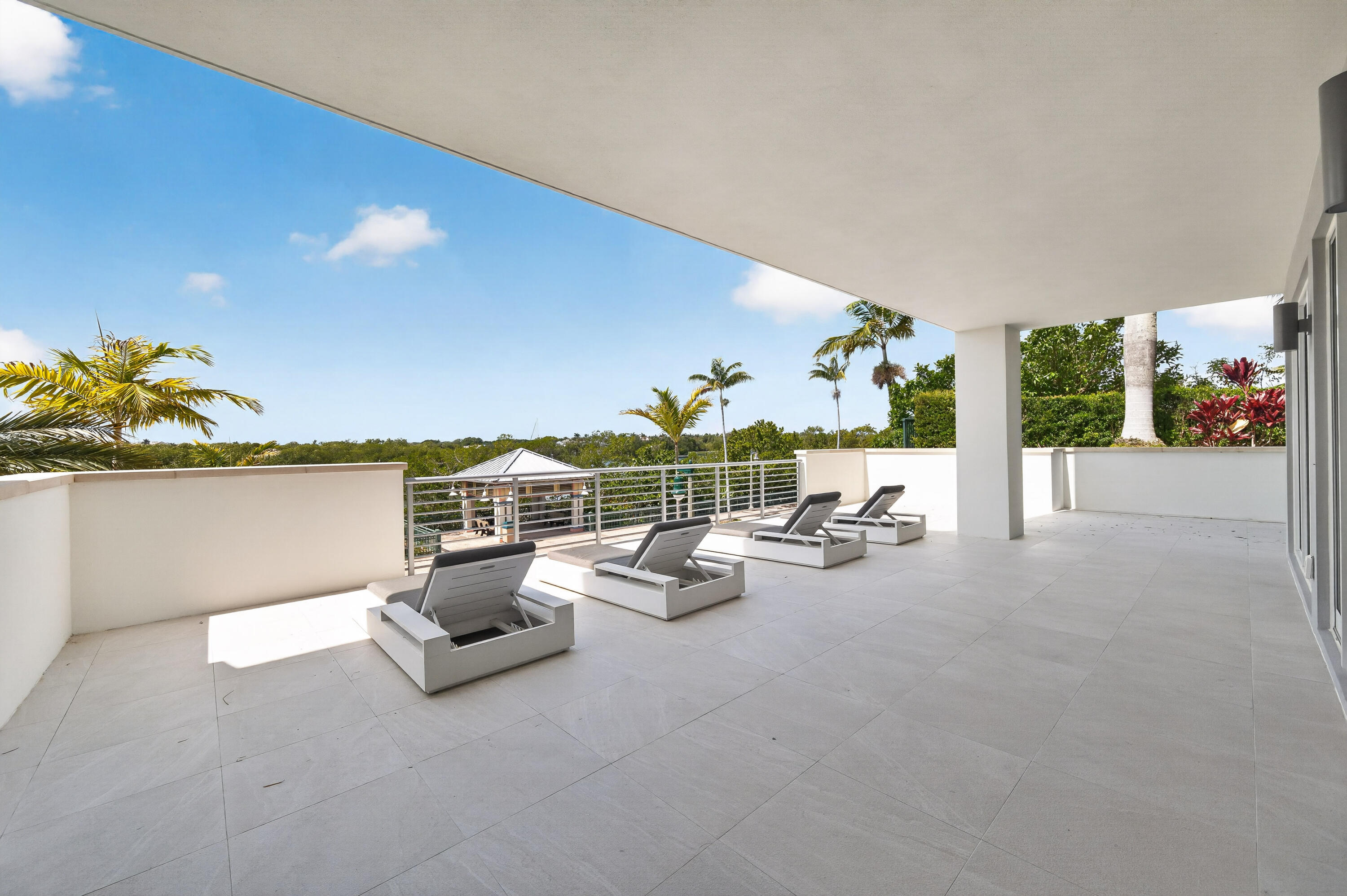 1 South Coastal Way, Unit 201 Jupiter, FL 33477 - Photo 28 of 40 a view of living room with furniture and potted plants