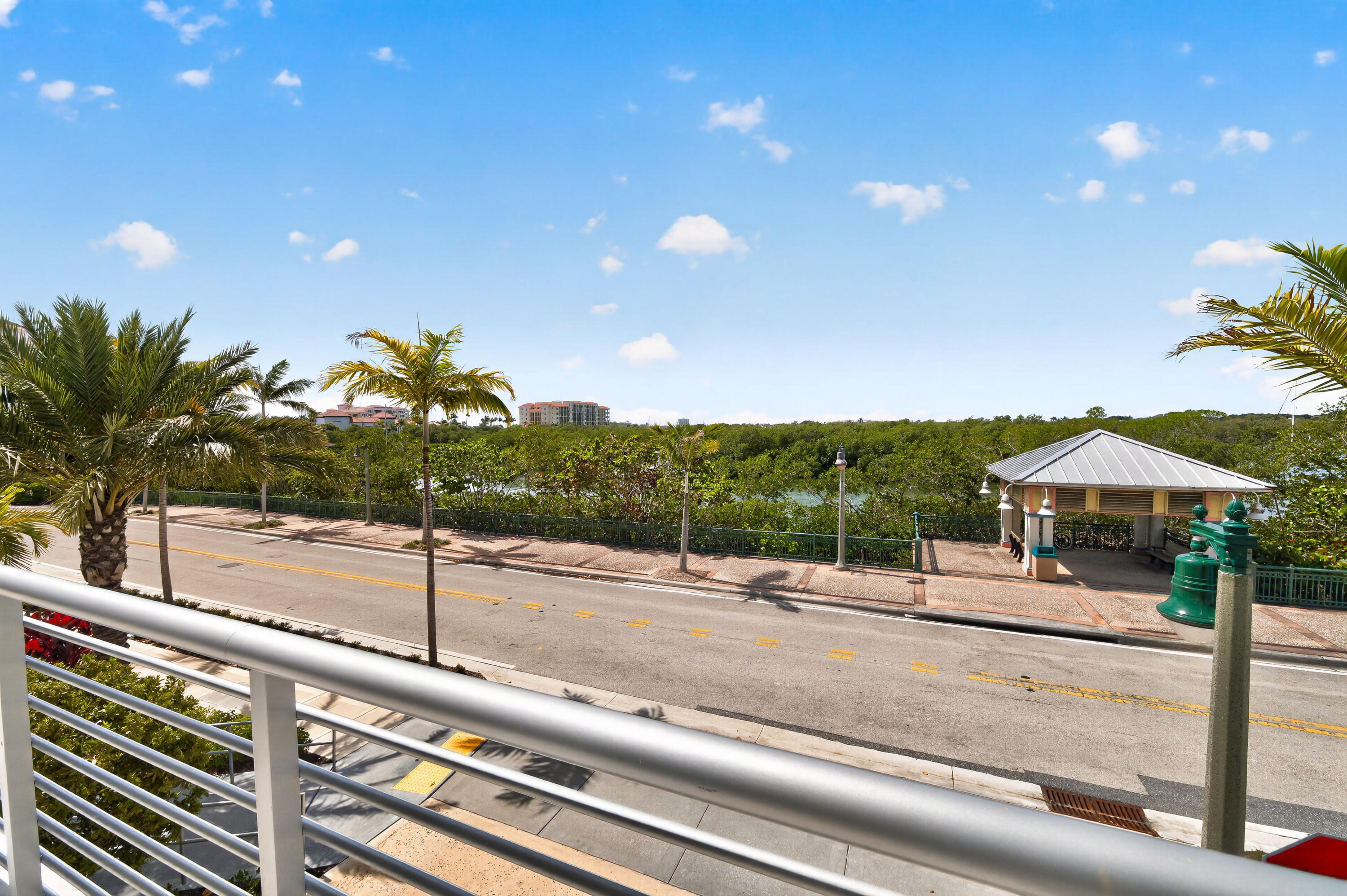 1 South Coastal Way, Unit 201 Jupiter, FL 33477 - Photo 30 of 40 a view of a terrace