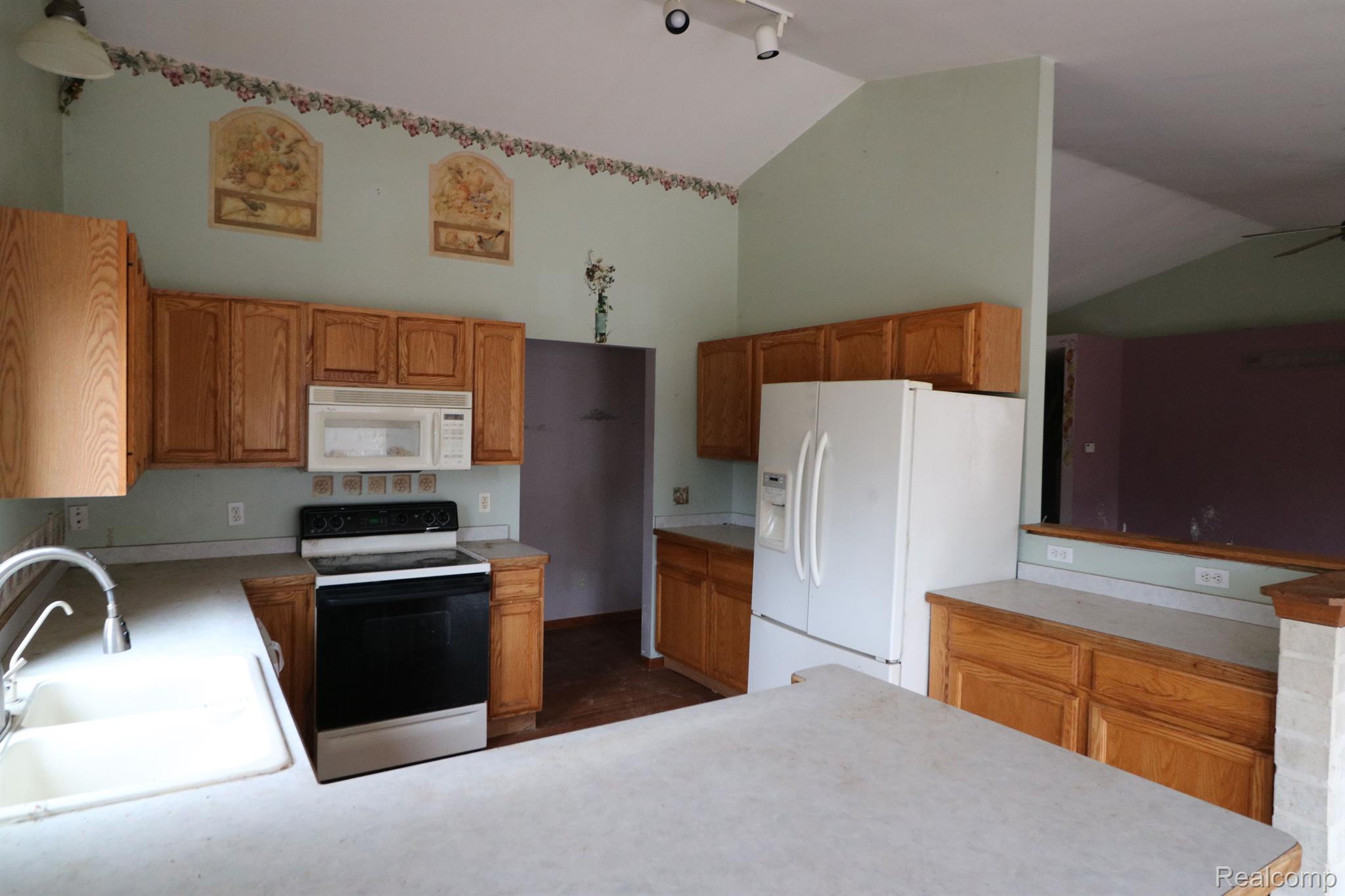 1891 West Cohoctah Road Howell, MI 48855 - Photo 4 of 23 Gallery Image 4