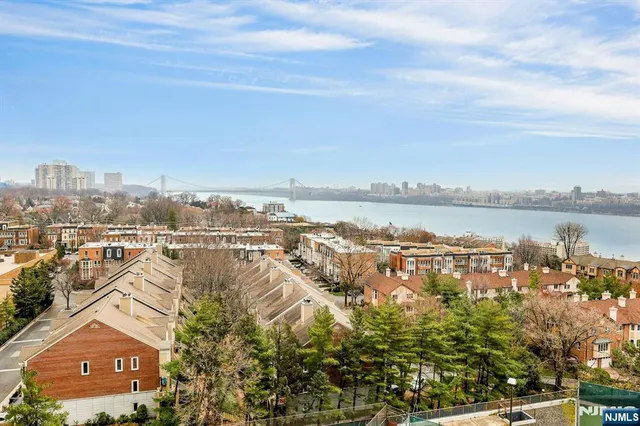 $758,000 | 300 Winston Drive, Unit 910, Cliffside Park, NJ 07010