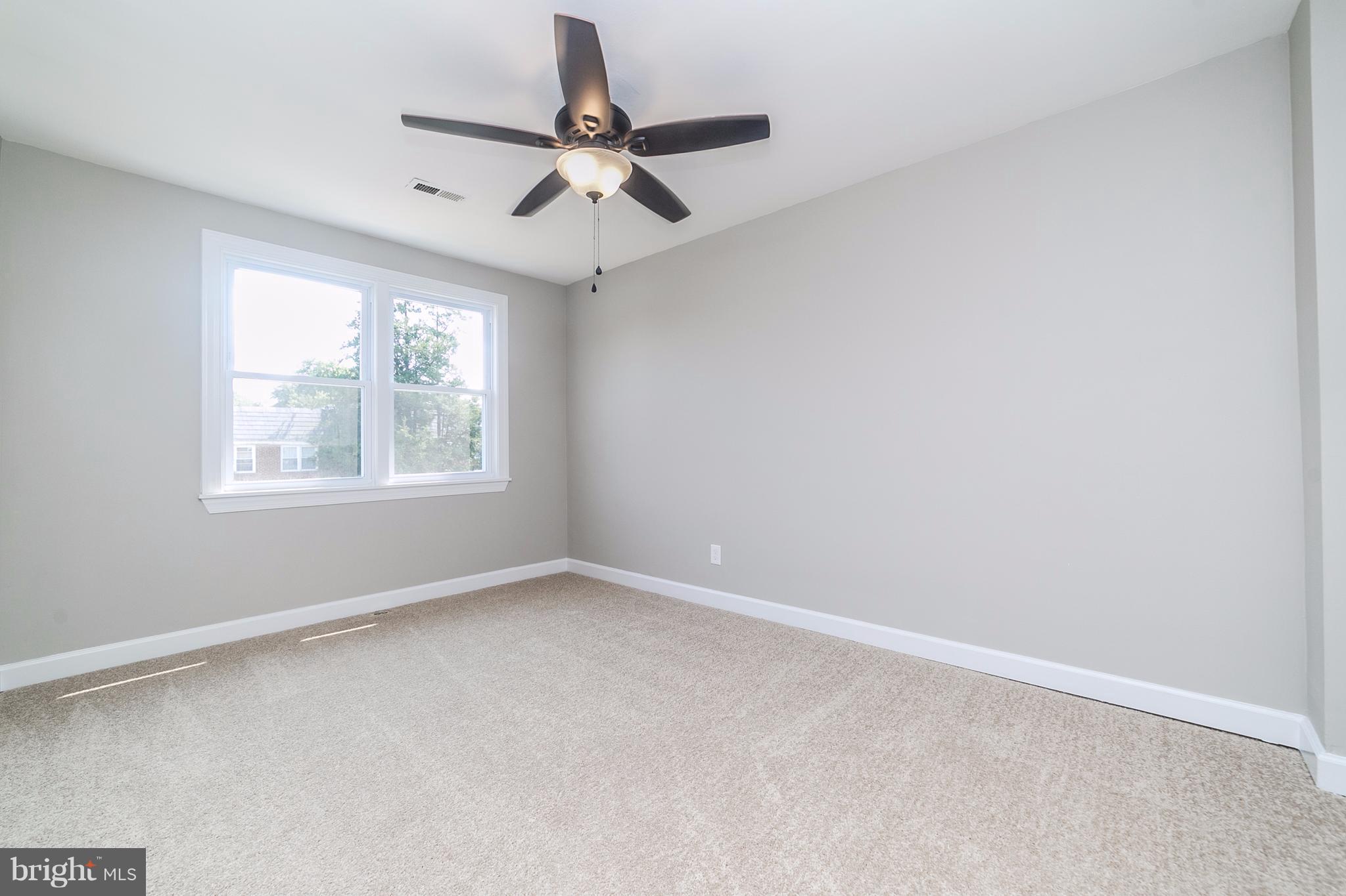 4246 Flowerton Road Baltimore, MD 21229 - Photo 14 of 30 Bedroom (Master)