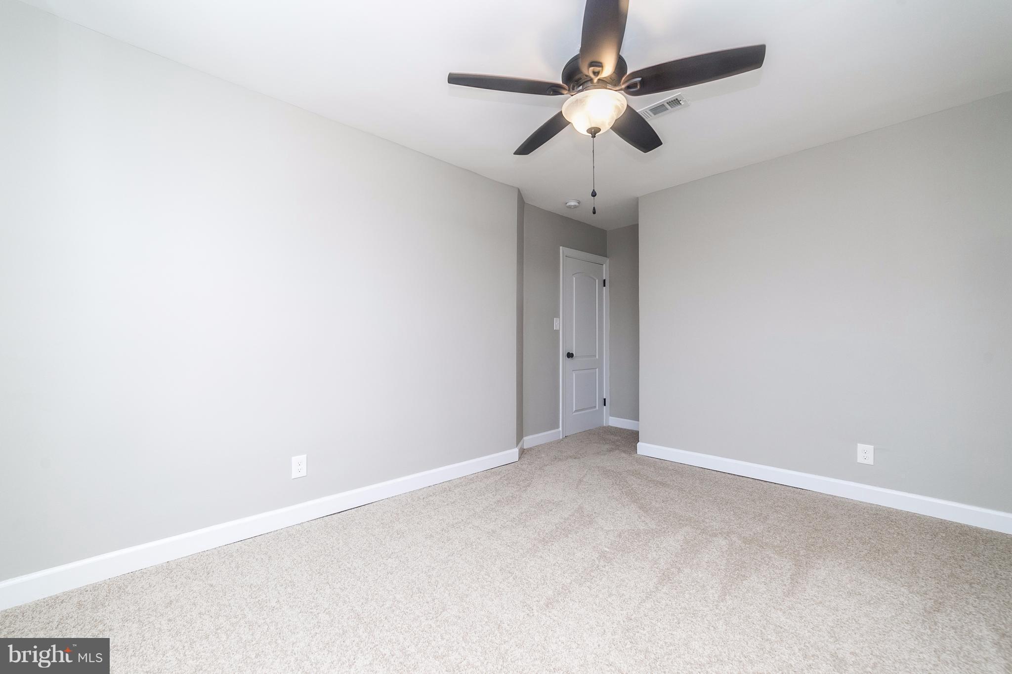 4246 Flowerton Road Baltimore, MD 21229 - Photo 17 of 30 Bedroom