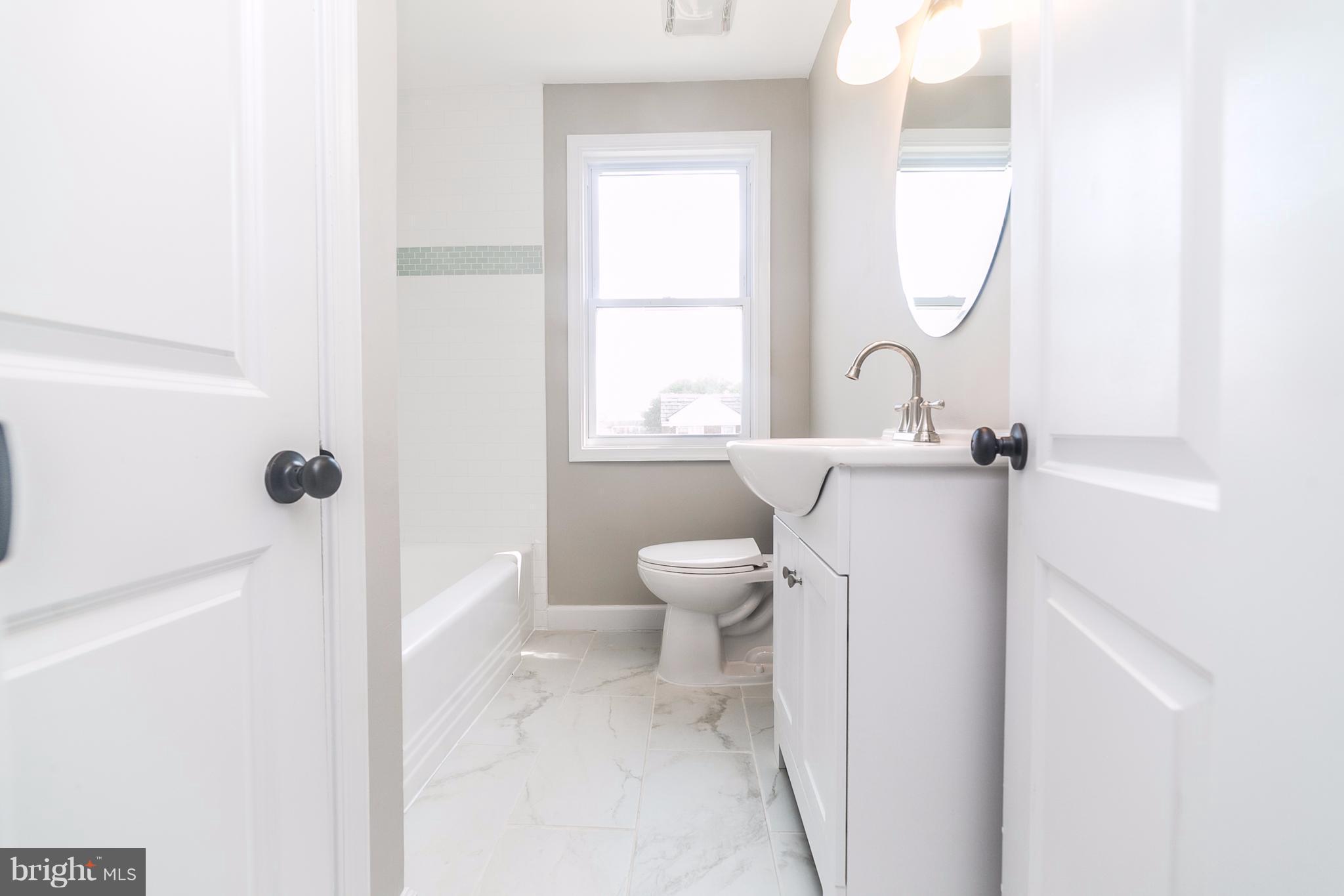 4246 Flowerton Road Baltimore, MD 21229 - Photo 20 of 30 Bath