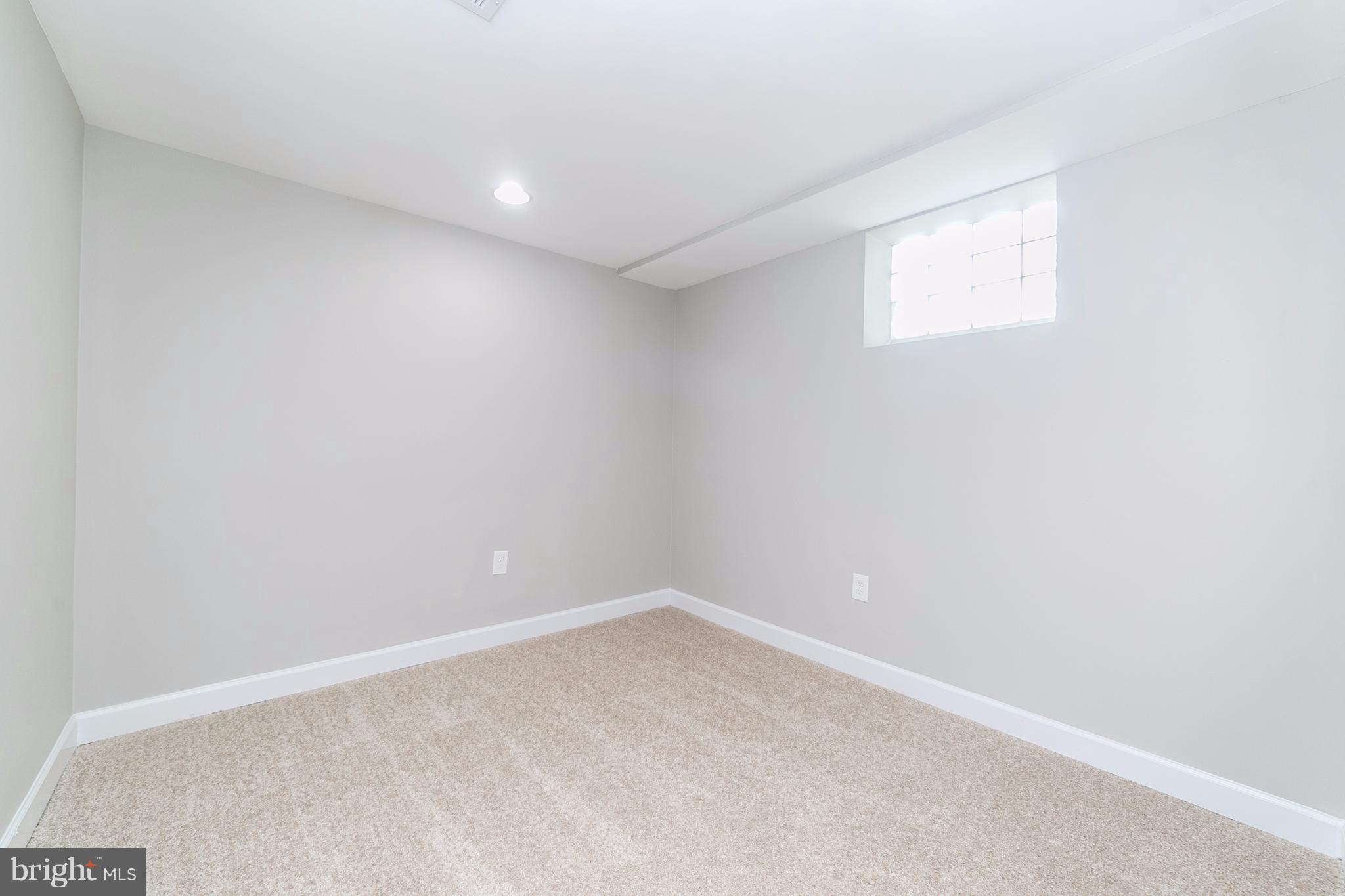 4246 Flowerton Road Baltimore, MD 21229 - Photo 26 of 30 Bedroom