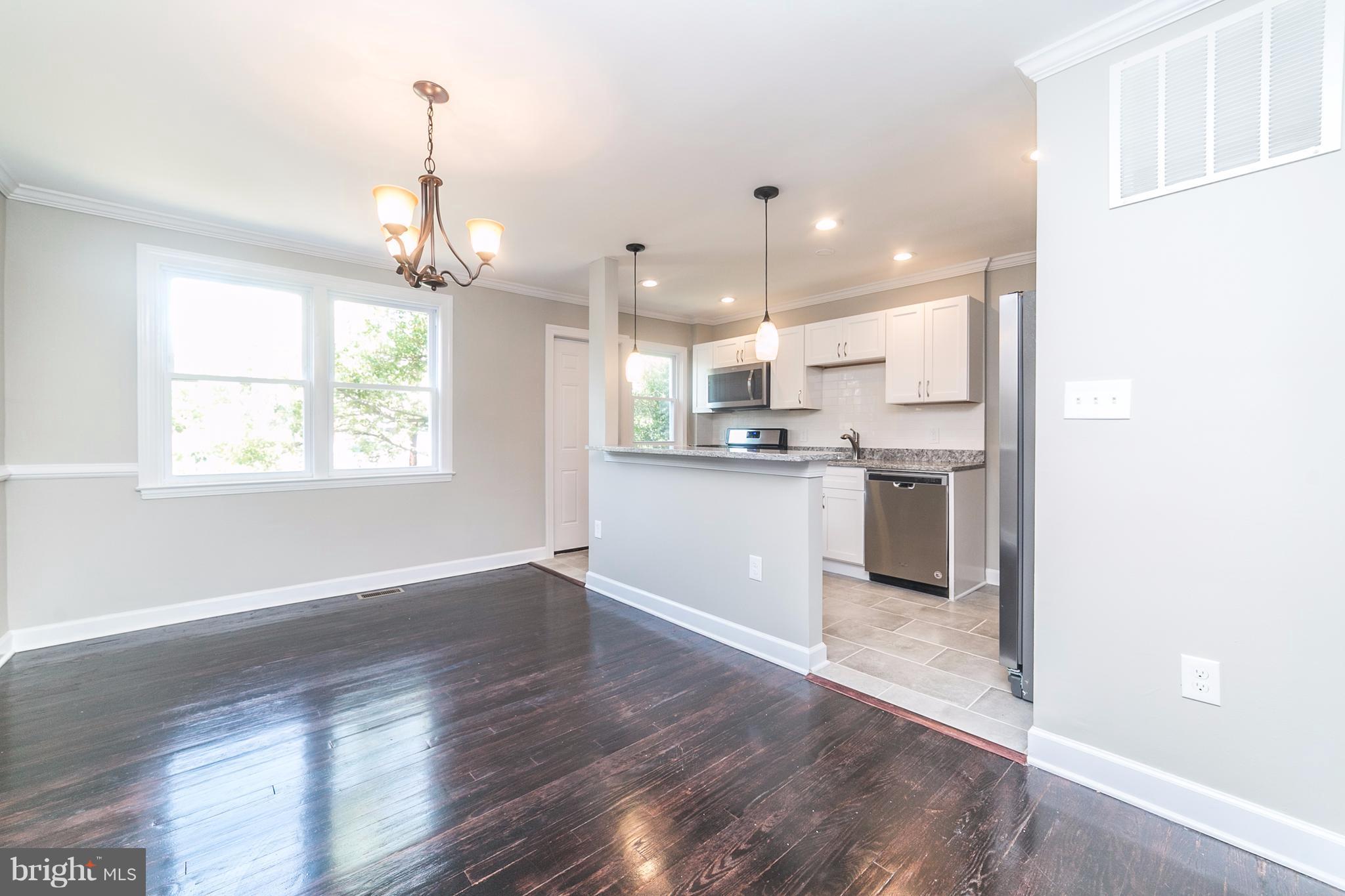 4246 Flowerton Road Baltimore, MD 21229 - Photo 5 of 30 Dining Room