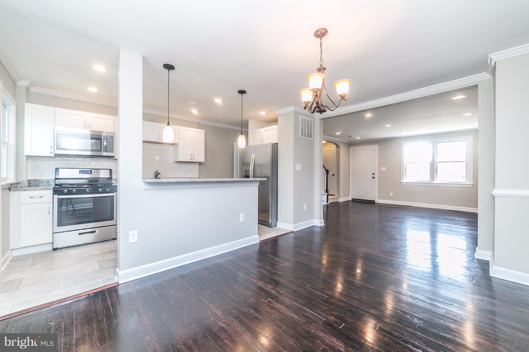 4246 Flowerton Road Baltimore, MD 21229 - Photo 6 of 30 Dining Room