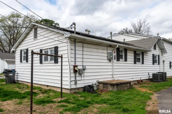$199,900 | 500 Kramer Street, Carterville, IL 62918